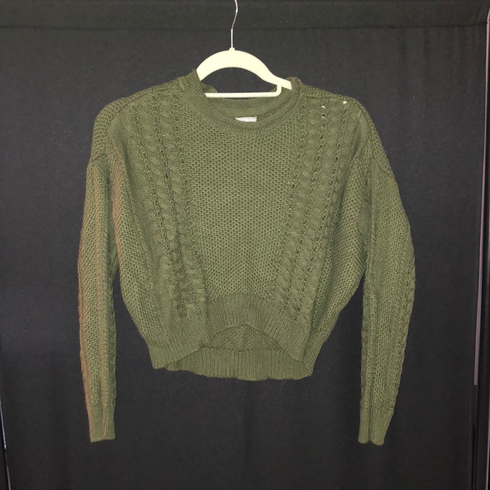 Cropped hunter green sweater